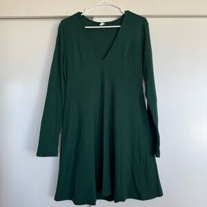 Elegant Green Low Cut V-Neck Dress
